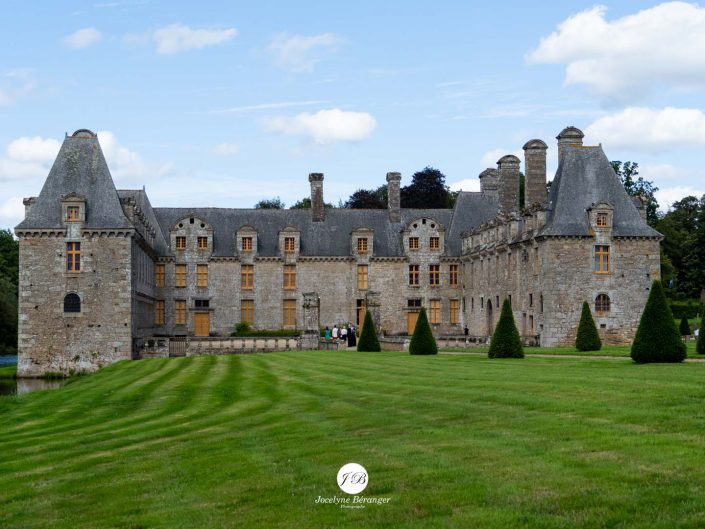 Mariage de Charlène & Adrien au Château du Rocher Portail, en Bretagne