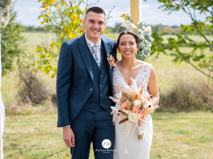 Mariage de Coralie et Corentin au Domaine de La Roulière à Chanzeaux